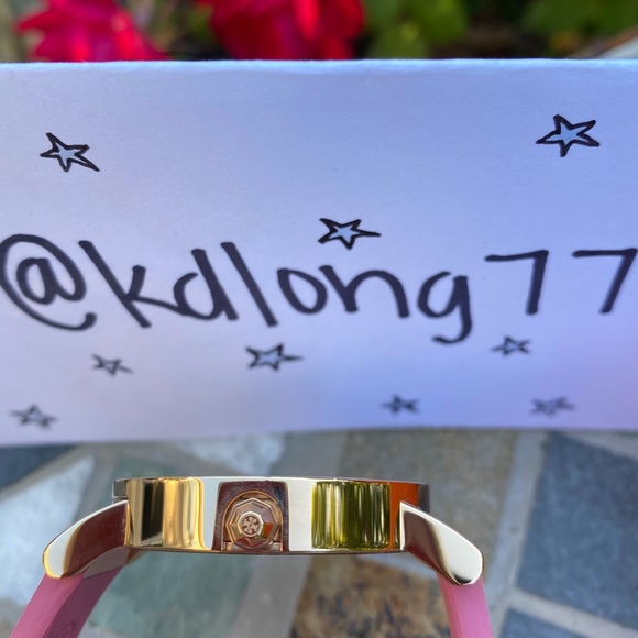 Tory Burch Ellsworth Leather Strap Watch - Picture 8 of 8